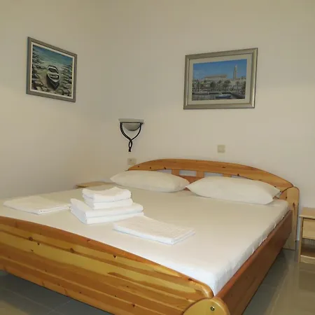 Apartment Lucija